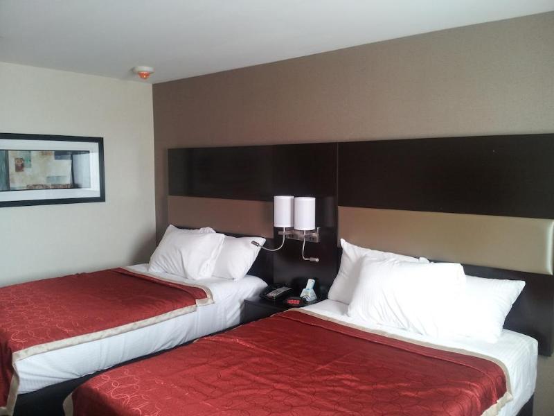 Howard Johnson By Wyndham Jamaica Ny Near Airtrain Jfk Nova Iorque Exterior foto